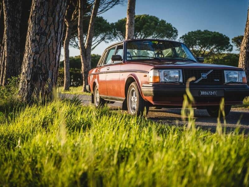 Rouge Utilisé 1982 Volvo 240 Berline | 44 500 € - Image 1/4