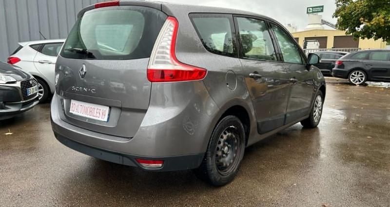 Occasion Renault Grand Scénic III Dynamique 131 ch (96 kW) 2009 Monospace