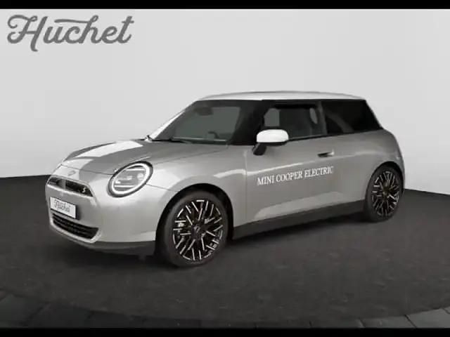 Argenté Nouvelle 2025 Mini Cooper Favoured Citadine | 36 930 € - Image 1/4