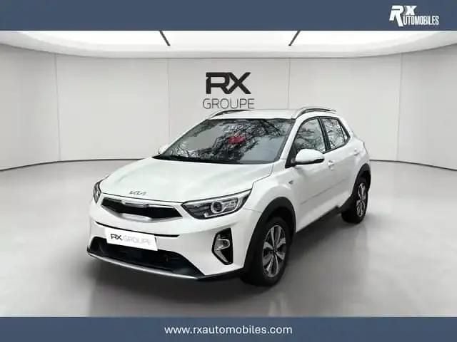 Blanc Occasion 2022 Kia Stonic SUV | 15 740 € (Bon prix) - Image 1/4