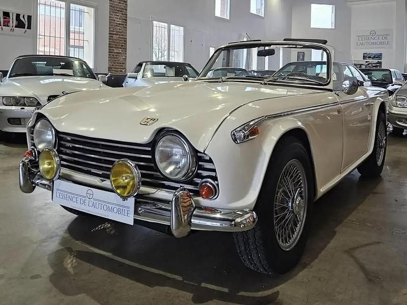 Occasion Triumph TR5 150 ch (110 kW) 1968 Blanc Cabriolet