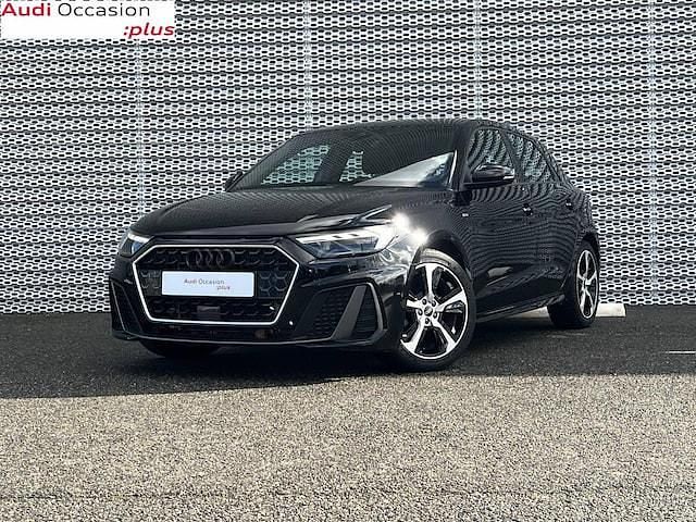 Noir mythe métallisé Utilisé 2024 Audi A1 Sportback S-Line Citadine | 26 490 € (Prix juste) - Image 1/4