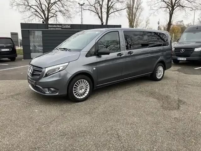 Occasion Mercedes Vito 2022 Gris foncé Van