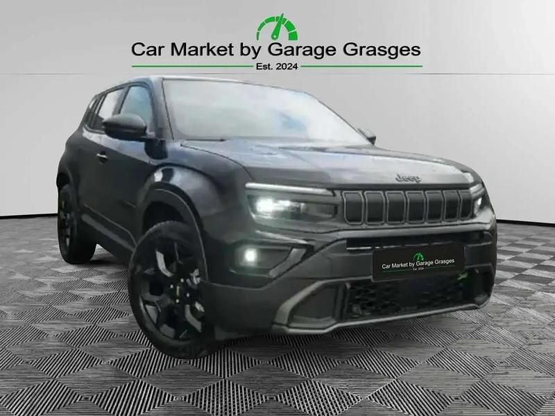 Noir Nouvelle 2025 Jeep Avenger Overland SUV | 35 990 € - Image 1/4