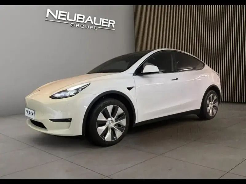 Utilisé 2022 Tesla Model Y Long Range SUV | 39 790 € - Image 1/4