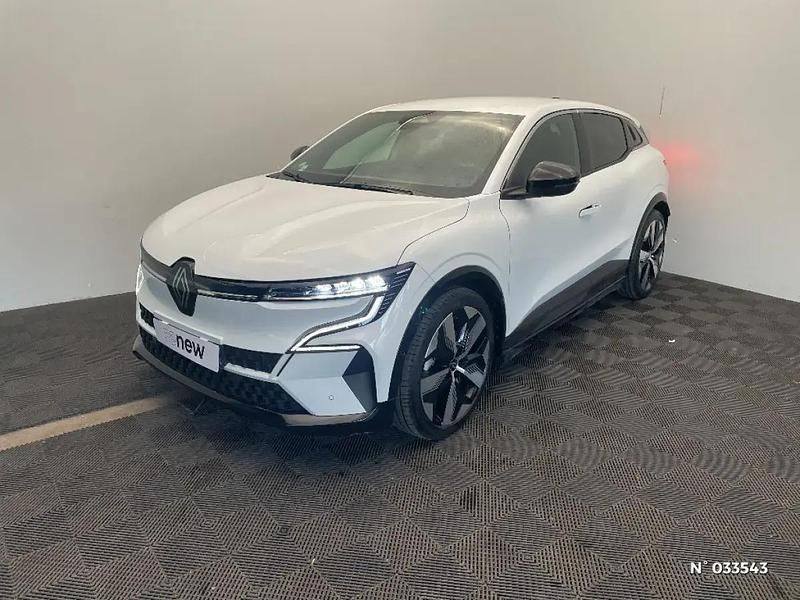 Occasion Renault Megane E-Tech Techno 161 kW (220 ch) 2022 Blanc Berline