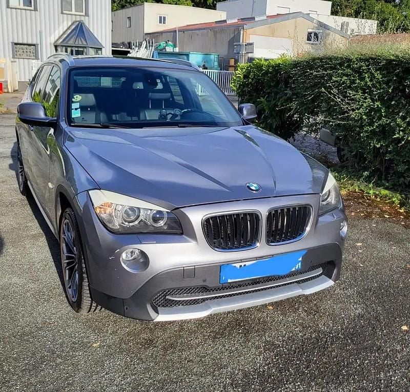 Gris Utilisé 2010 BMW X1 SUV | 7 800 € (Prix juste) - Image 1/4