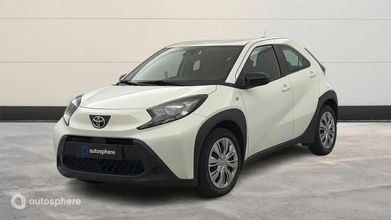 Blanc Utilisé 2022 Toyota Aygo X SUV | 13 799 € - Image 1/4