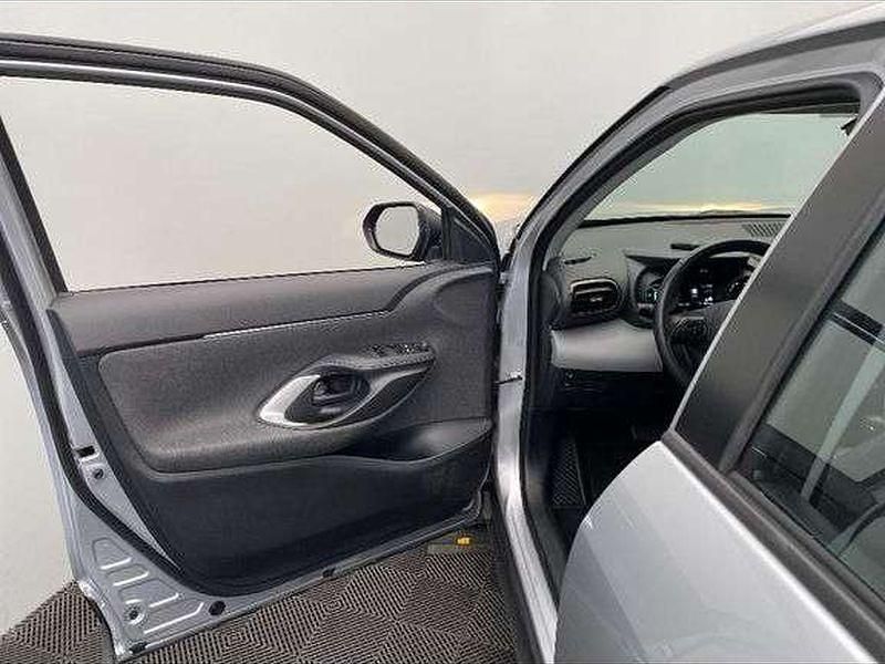 Utilisé 2022 Toyota Yaris Hybrid Business Edition | 21 990 € (Prix juste) - Image 1/1