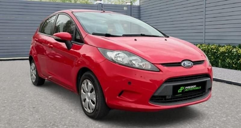 Rouge Utilisé 2010 Ford Fiesta Citadine | 5 490 € (Prix juste) - Image 1/4