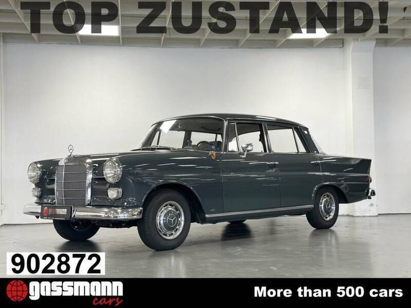Gris Utilisé 1964 Mercedes 190 Berline | 49 000 € - Image 1/4