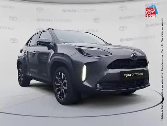 Occasion Toyota Yaris Cross Design 94 ch (69 kW) 2024 Gris SUV