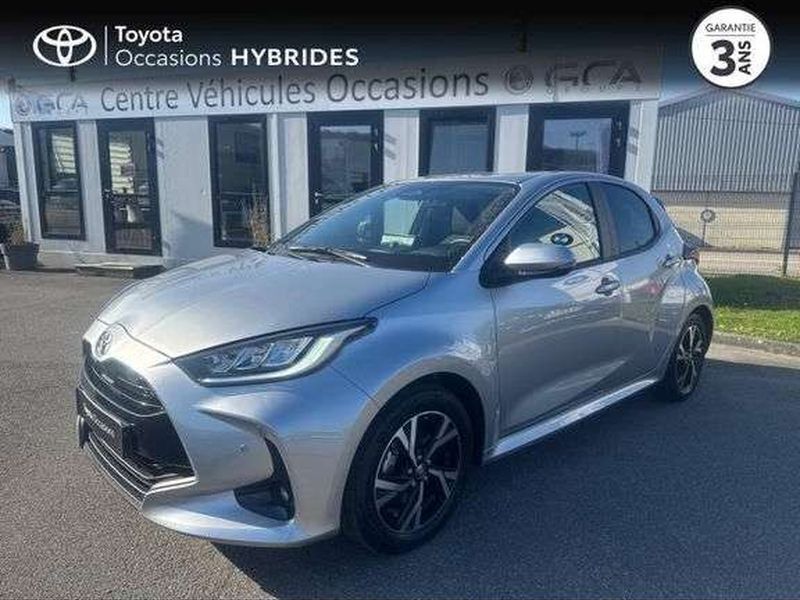 Utilisé 2024 Toyota Yaris Hybrid Design Berline | 24 490 € (Prix assez cher) - Image 1/1
