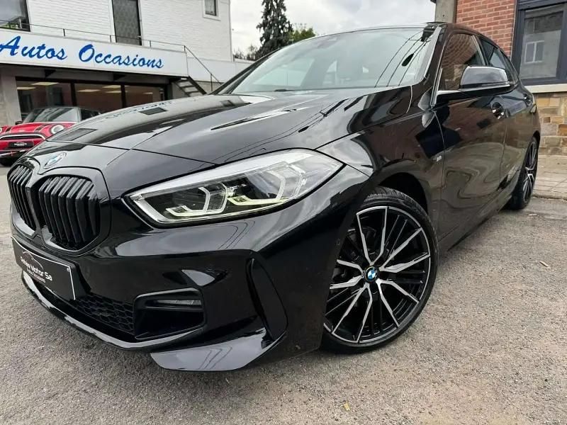 Noir Utilisé 2023 BMW 118 Sport Line Citadine | 28 990 € (Bon prix) - Image 1/4