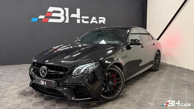 Noir Utilisé 2017 Mercedes E63 AMG AMG Berline | 71 990 € - Image 1/4