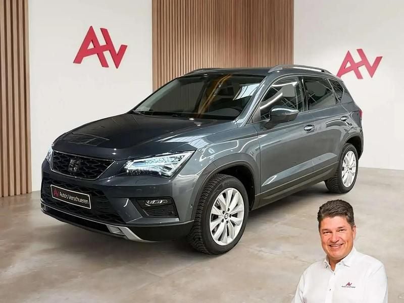 Gris Utilisé 2019 Seat Ateca Style SUV | 20 490 € (Prix juste) - Image 1/4