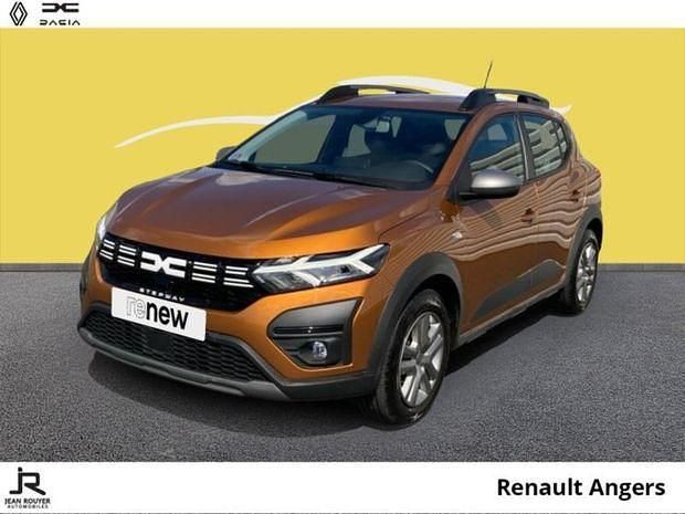 Orange Utilisé 2023 Dacia Sandero Expression Citadine | 16 490 € (Prix juste) - Image 1/4