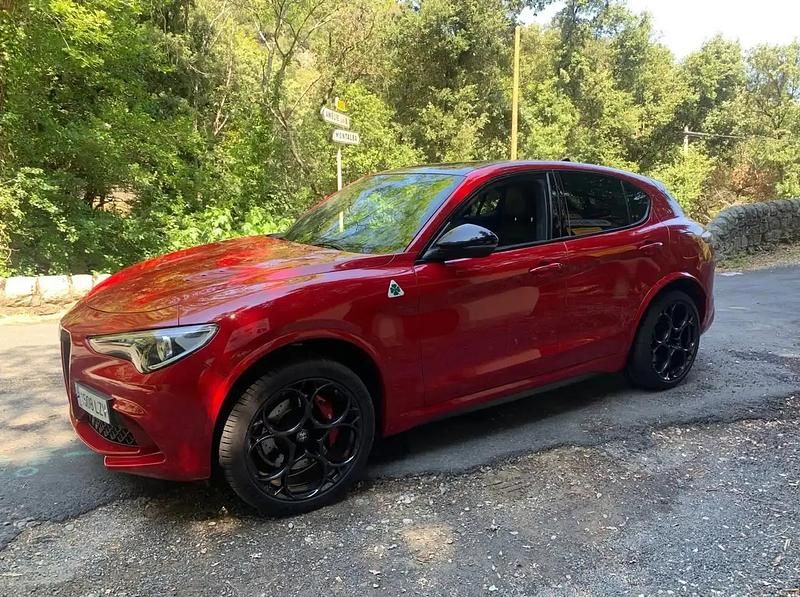 Utilisé 2022 Alfa Romeo Stelvio Quadrifoglio SUV | 79 500 € - Image 1/4