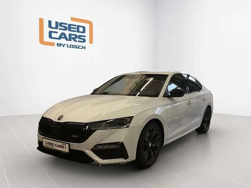 Blanc Occasion 2024 Skoda Octavia RS Berline | 34 490 € (Bon prix) - Image 1/4