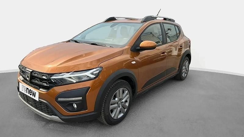 Orange Utilisé 2022 Dacia Sandero Comfort Citadine | 16 299 € (Prix juste) - Image 1/4
