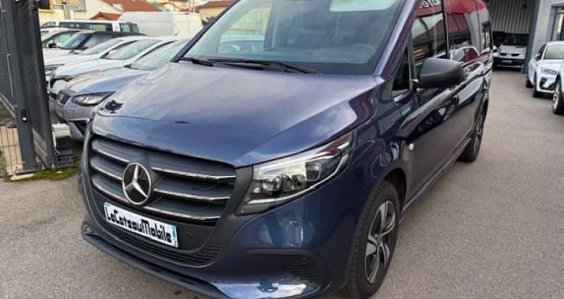 Occasion Mercedes Vito 190 ch (139 kW) 2024 Bleu Van