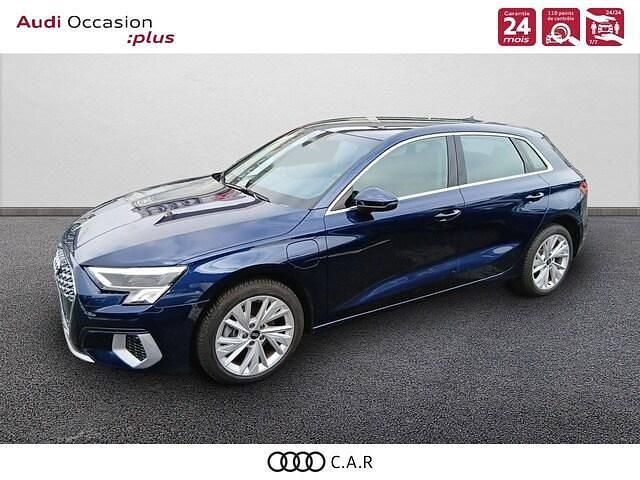 Bleu navarre métallisé Occasion 2023 Audi A3 Sportback e-tron Design Citadine | 31 900 € (Bon prix) - Image 1/4