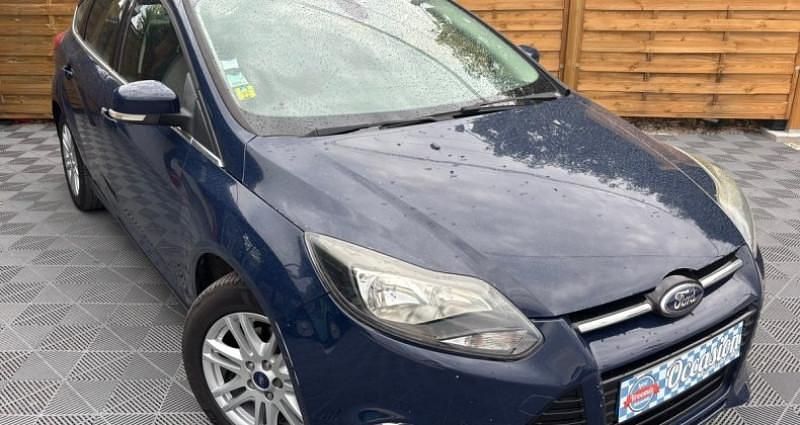 Utilisé 2013 Ford Focus Titanium Berline | 4 990 € (Prix juste) - Image 1/4