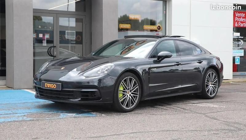 Gris Occasion 2017 Porsche Panamera Berline | 58 990 € (Prix assez cher) - Image 1/4