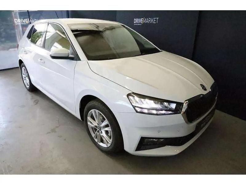 Blanc Occasion 2025 Skoda Fabia Selection Citadine | 24 890 € (Prix juste) - Image 1/4