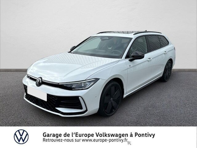 Blanc Utilisé 2024 VW Passat R-line Break | 45 990 € - Image 1/4
