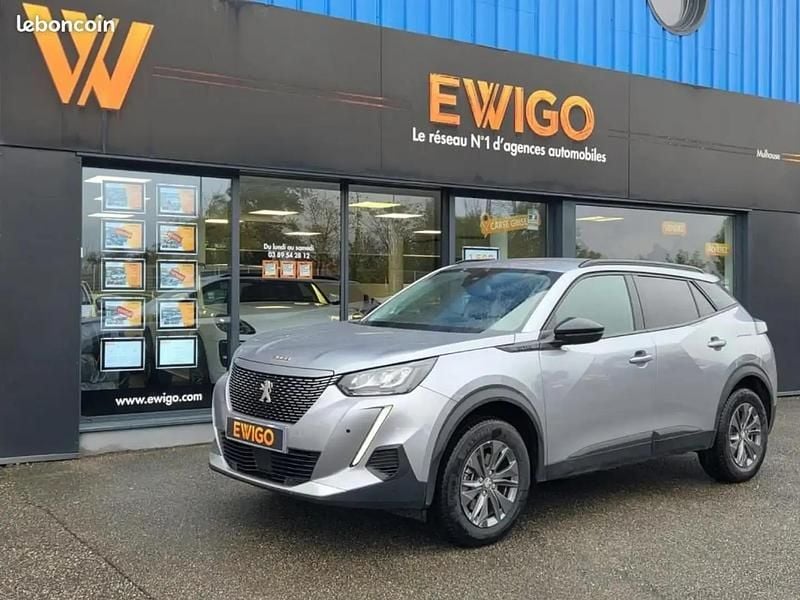 Gris Utilisé 2021 Peugeot e-2008 Style SUV | 14 290 € (Bon prix) - Image 1/4