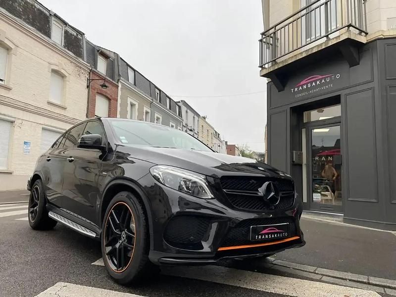 Noir Utilisé 2018 Mercedes GLE350 AMG line Coupé | 46 990 € (Prix cher) - Image 1/4