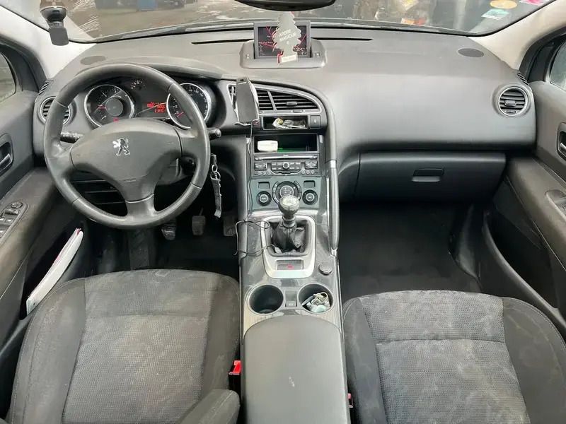 Image 2/4