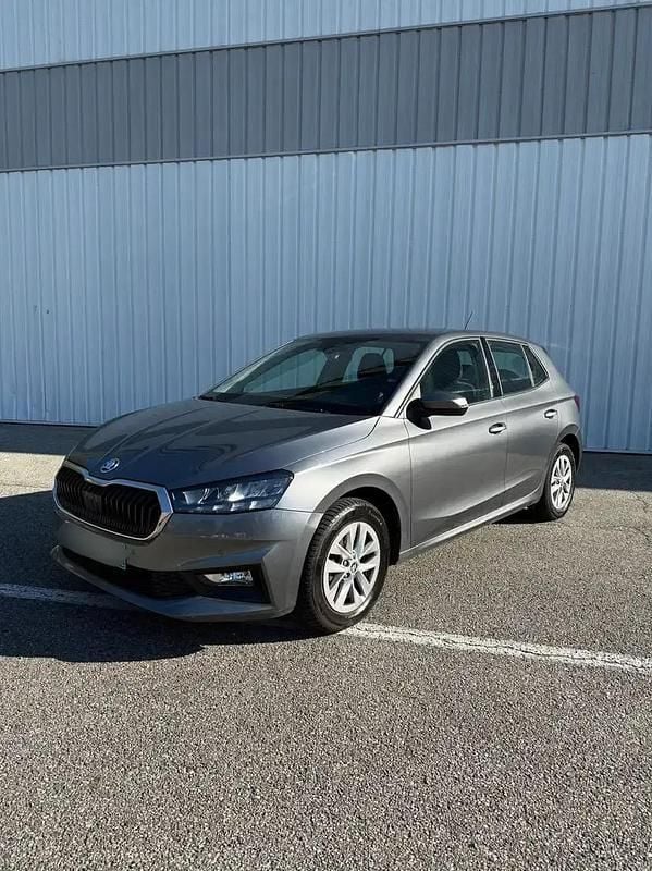 Utilisé 2021 Skoda Fabia Ambition Break | 13 400 € (Prix juste) - Image 1/4