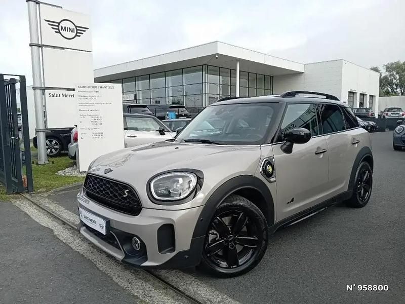 Marron Utilisé 2023 Mini Cooper Countryman Premium Plus SUV | 31 990 € (Prix juste) - Image 1/4