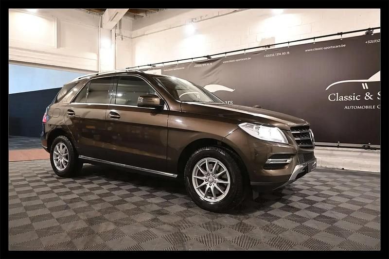 Brun Utilisé 2014 Mercedes ML250 SUV | 15 950 € - Image 1/4