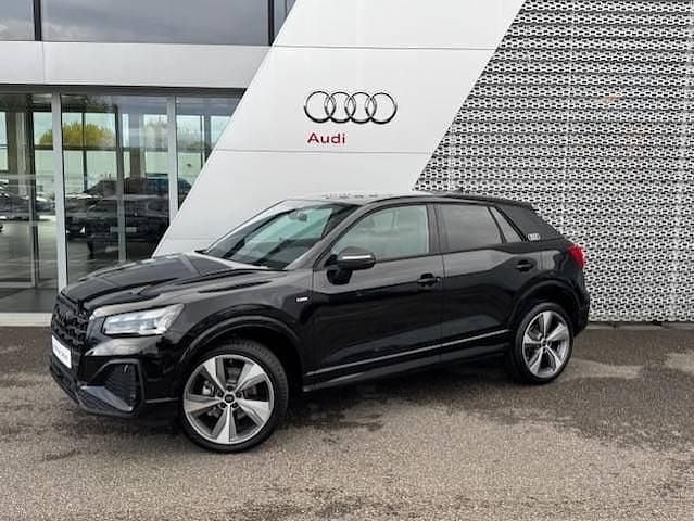 Noir mythe métallisé Utilisé 2024 Audi Q2 Black Edition SUV | 44 990 € - Image 1/4