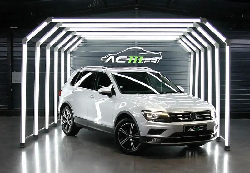 Gris Utilisé 2019 VW Tiguan SUV | 22 990 € (Bon prix) - Image 1/4