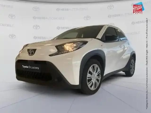 Blanc Utilisé 2022 Toyota Aygo X SUV | 14 999 € - Image 1/4