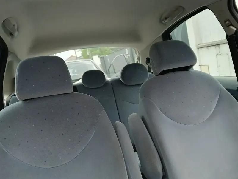 Image 2/4