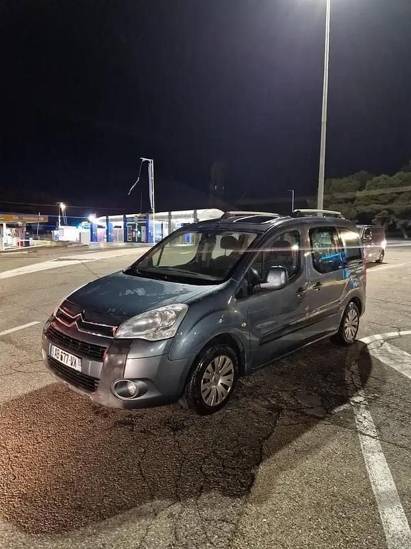 Occasion 2009 Citroën Berlingo Monospace | 4 900 € (Bon prix) - Image 1/4