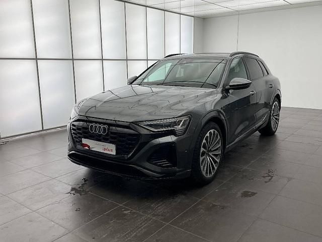 Gris daytona nacré Occasion 2024 Audi Q8 e-tron S-Line SUV | 67 990 € (Prix juste) - Image 1/4