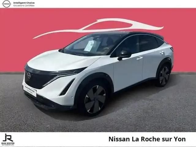 Blanc himeji toit noir perlée Utilisé 2022 Nissan Ariya Evolve SUV | 38 990 € (Prix cher) - Image 1/4