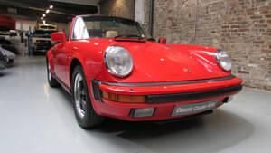 Rouge Utilisé 1986 Porsche 911 Carrera Cabriolet Cabriolet | 64 911 € - Image 1/4