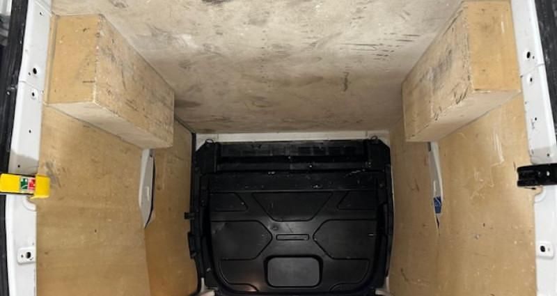 Image 3/4