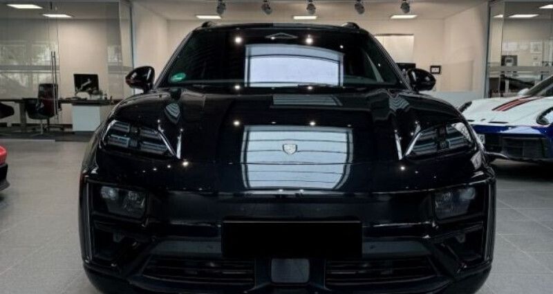 Utilisé 2024 Porsche Macan Turbo SUV | 129 990 € - Image 1/4