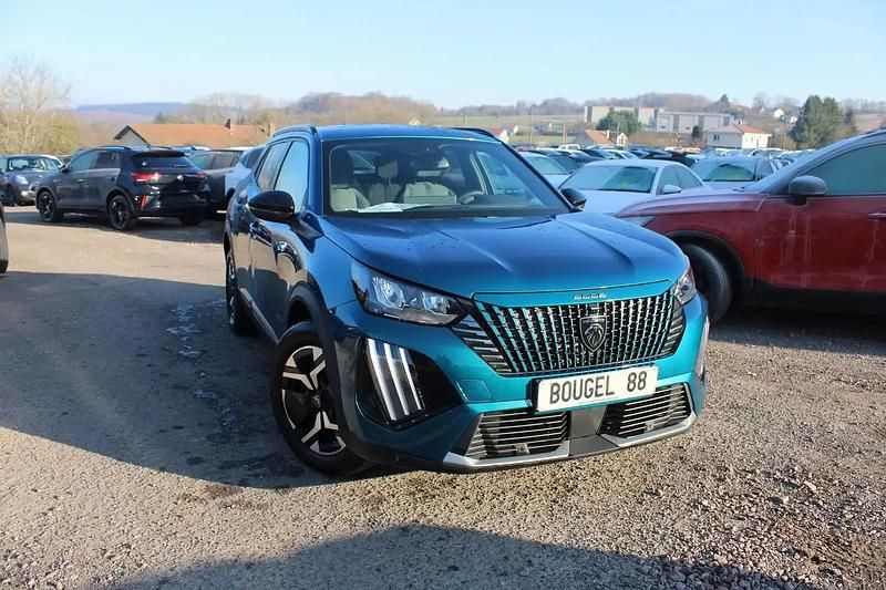 Bleu Nouvelle 2025 Peugeot 2008 Allure SUV | 21 500 € (Prix juste) - Image 1/4