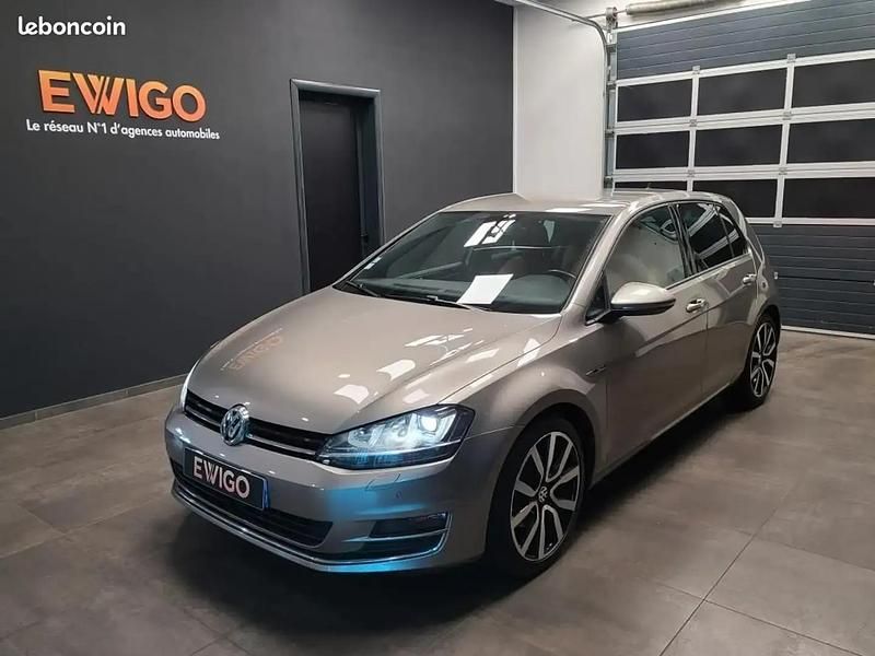 Beige Utilisé 2015 VW Golf VII Edition Berline | 14 990 € (Prix assez cher) - Image 1/4