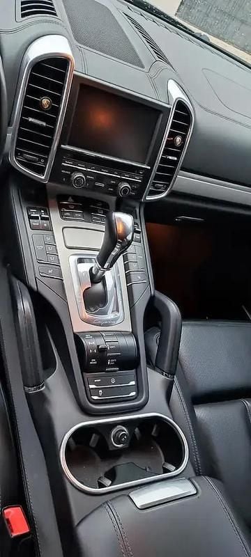 Brun Utilisé 2014 Porsche Cayenne SUV | 30 900 € (Prix juste) - Image 1/4