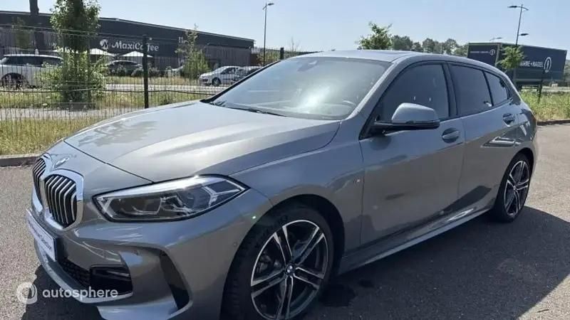 Gris Utilisé 2024 BMW 118 M Sport Citadine | 34 999 € (Prix assez cher) - Image 1/4
